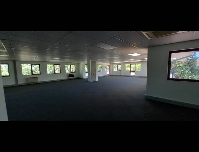279M² OFFICE TO LET IN EDENBURG